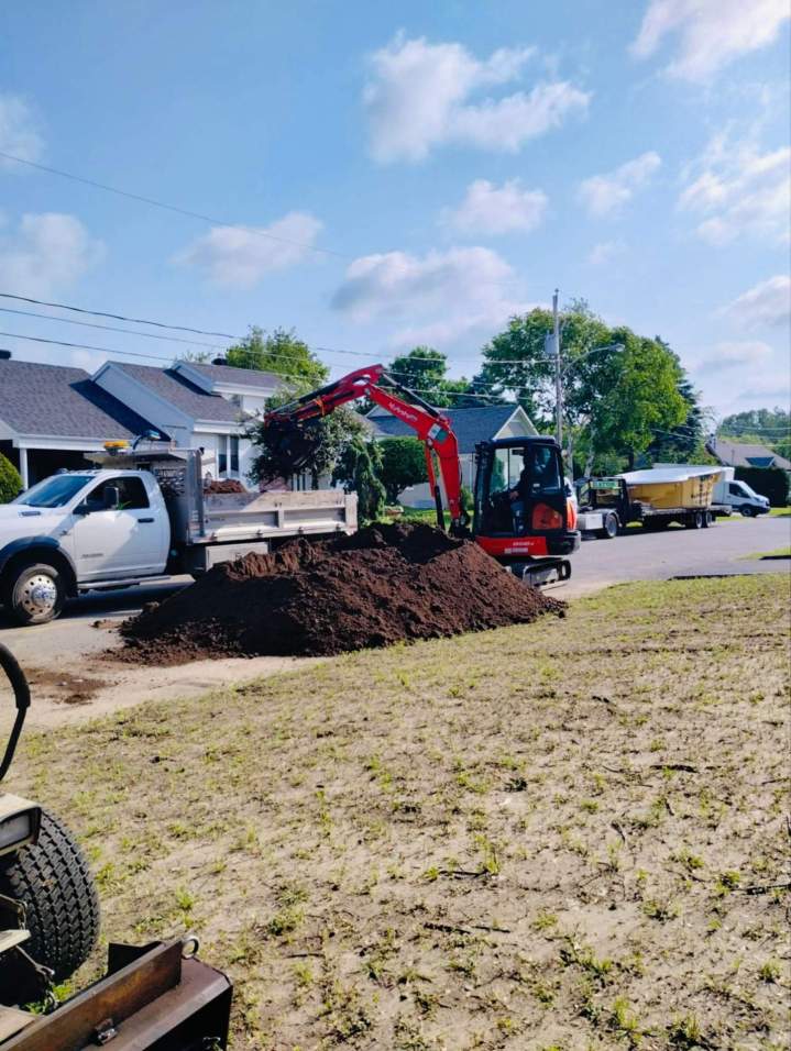  Spécialisés dans les travaux de mini-excavation, nous sommes dynamiques et réactifs
